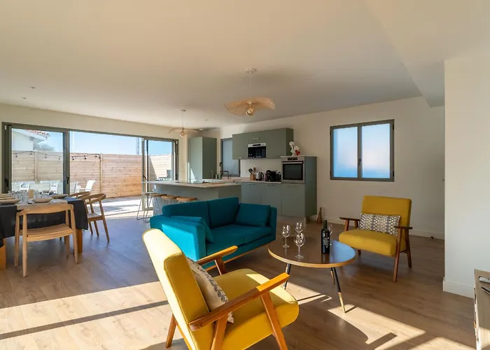 Prázdninový dům Maison Neuve Proche Ocean, Terrasse, Parking, 8 Pers - Fr-1-319-585 *