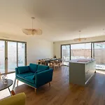 펜션 Maison Neuve Proche Ocean, Terrasse, Parking, 8 Pers - Fr-1-319-585