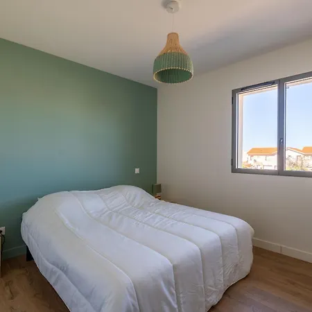 Semesterbostad Maison Neuve Proche Ocean, Terrasse, Parking, 8 Pers - Fr-1-319-585 *